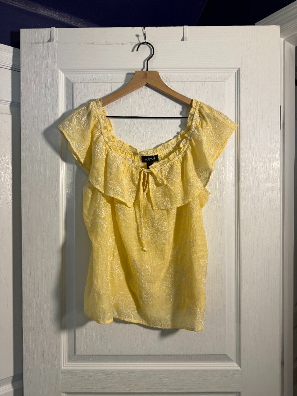 EUC - A. Byer - Dressy Tank Top - Yellow & White - Size Large